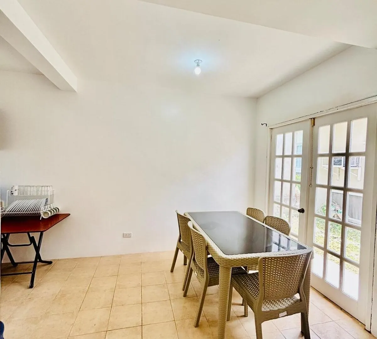 다우이스 Panglao Bohol Transient House 아파트 0*,